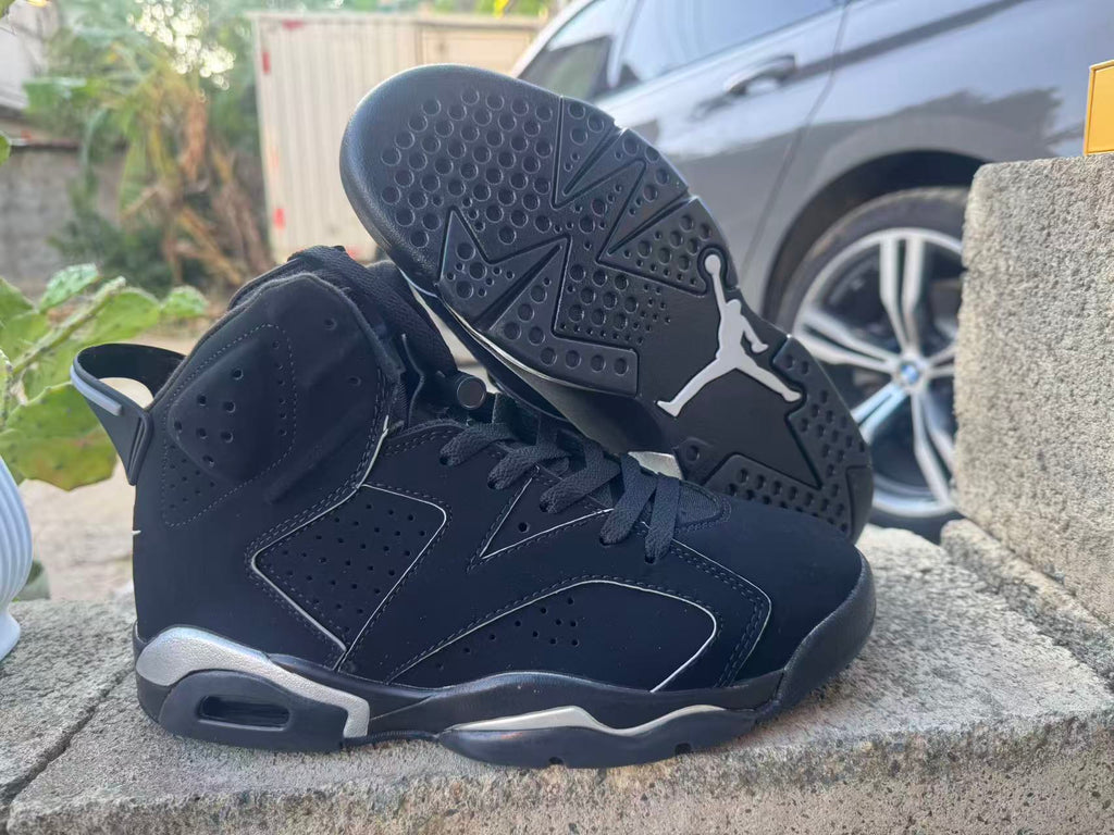 Air Jordan 5 Sneakers – Black & Light Pink