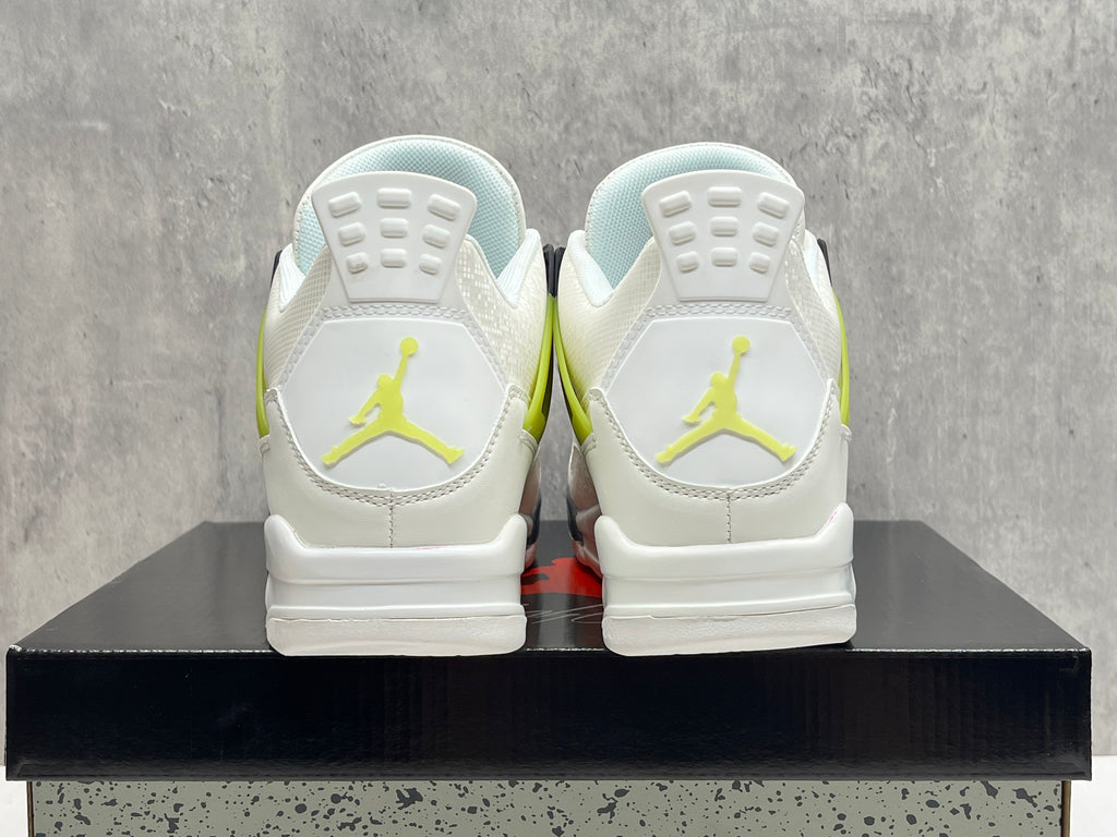 Air Jordan 4 Sneakers – Black & Yellow