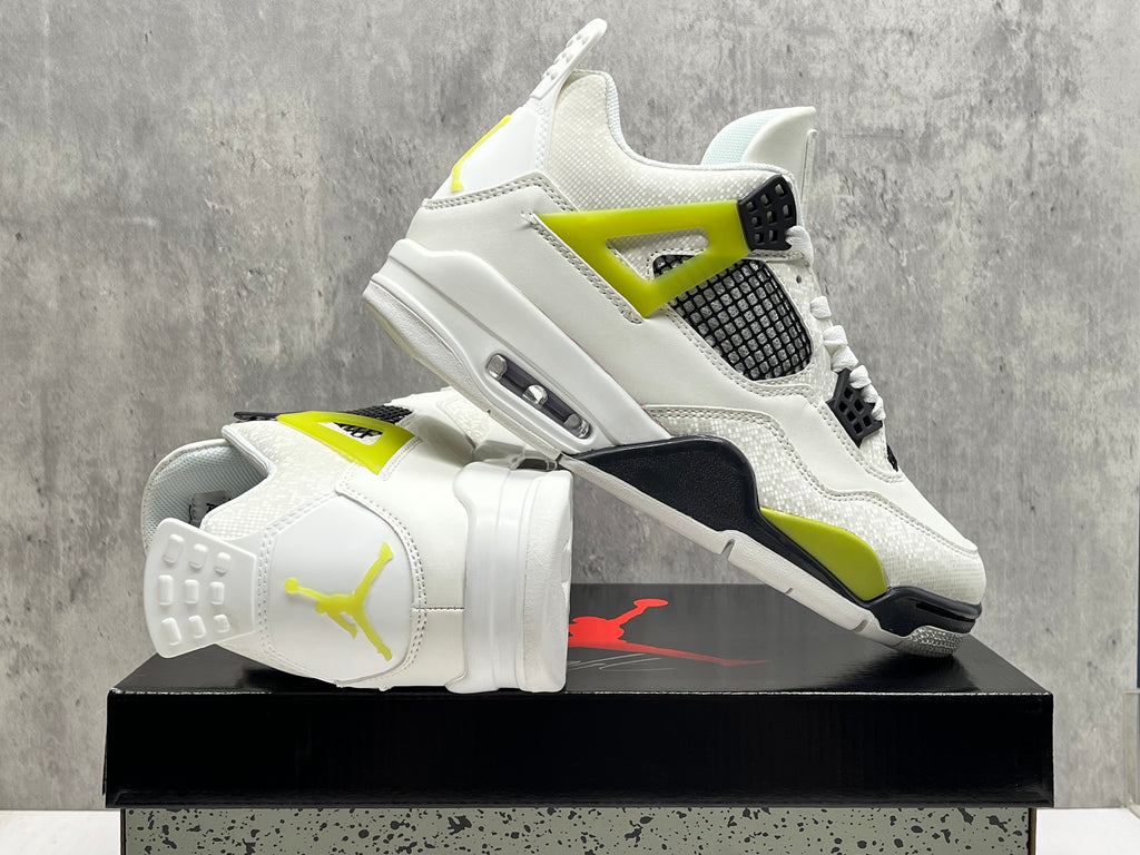 Air Jordan 4 Sneakers – Black & Yellow